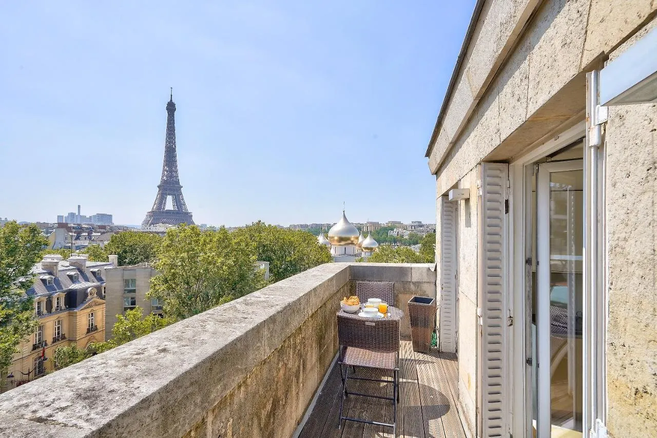 Designed With Ac-terrasse Vue Tour Eiffel * Parijs