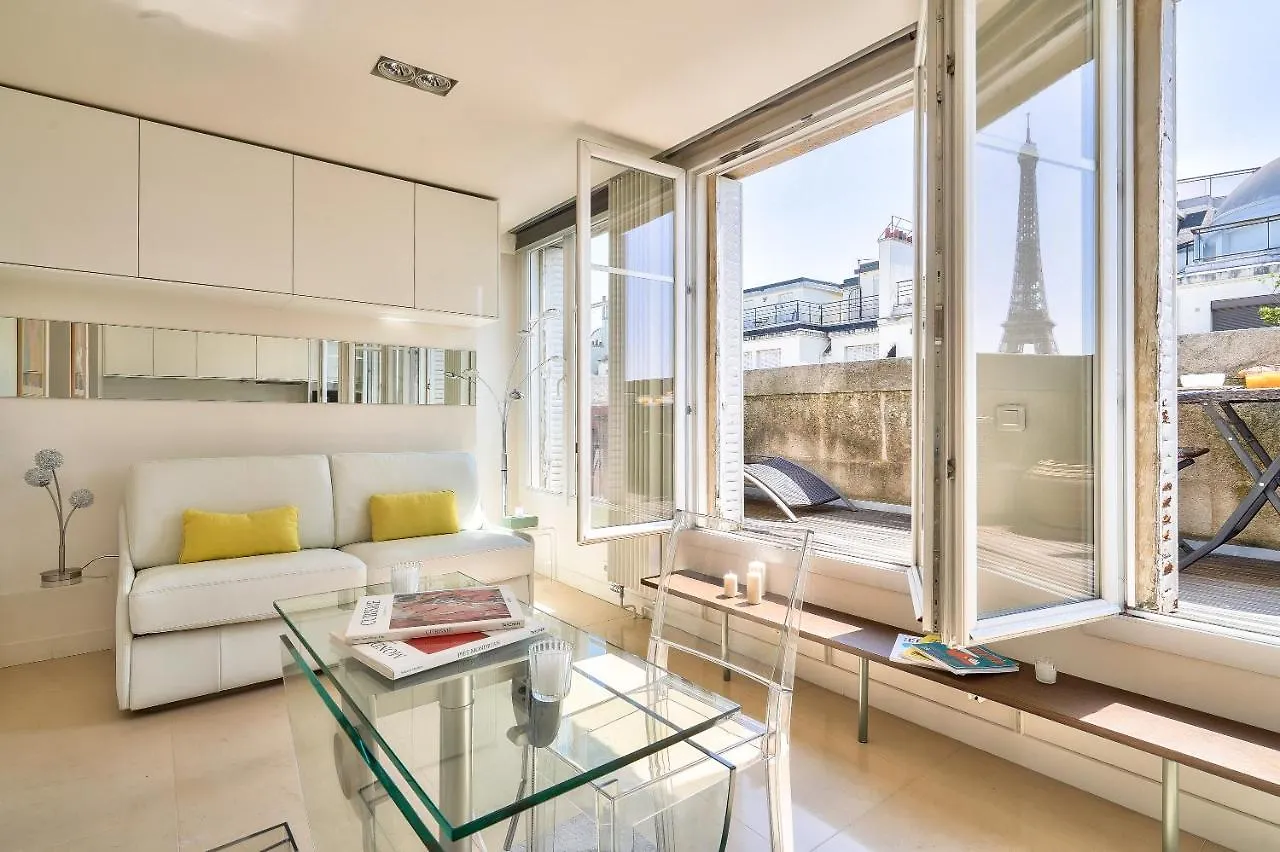 Designed With Ac-terrasse Vue Tour Eiffel * Parijs